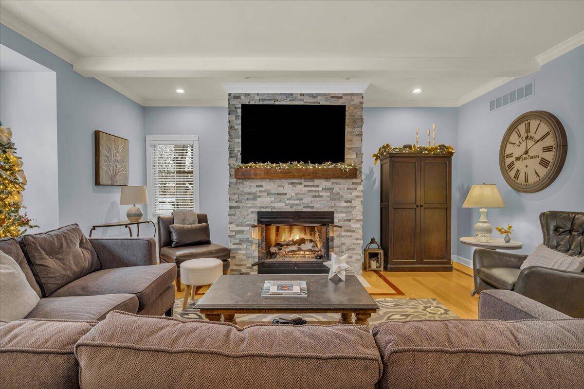 Beverly Hills, MI 48025,31495 Sleepy Hollow LN