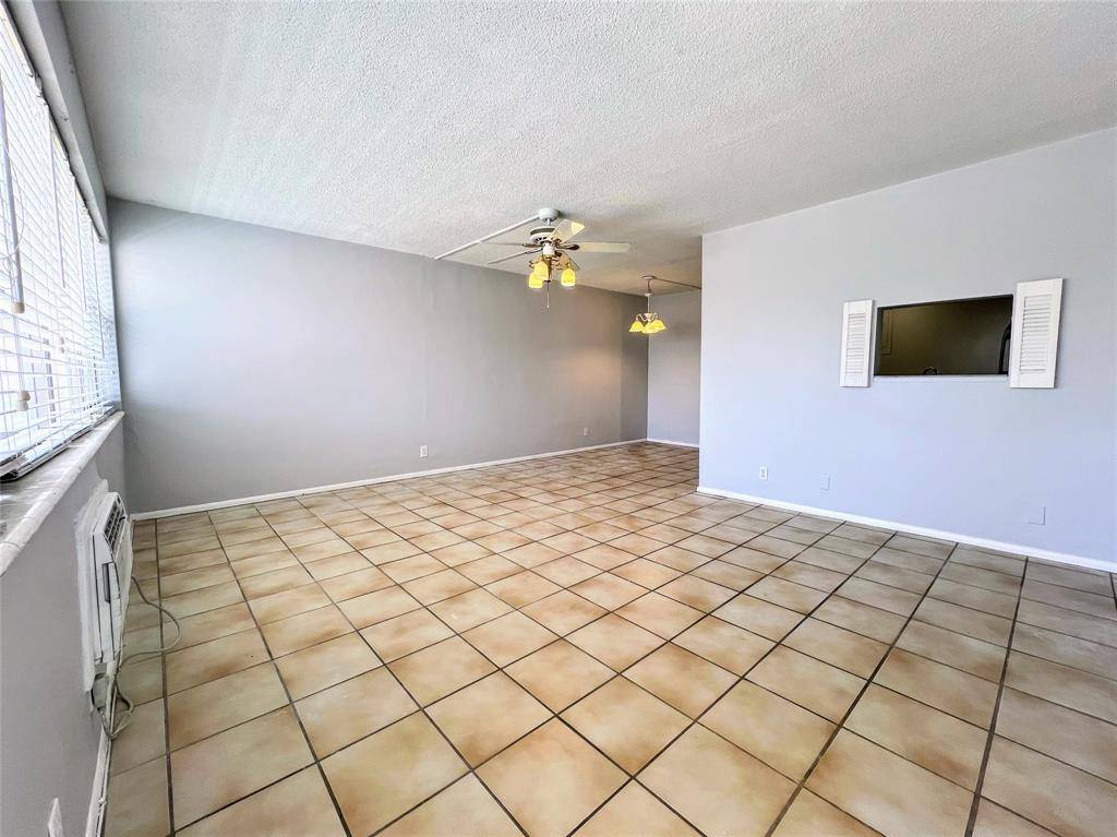 Fort Lauderdale, FL 33304,625 Antioch Ave #305