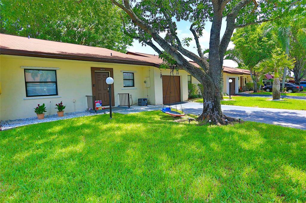Pompano Beach, FL 33068,6616 N Parkway Dr #6616