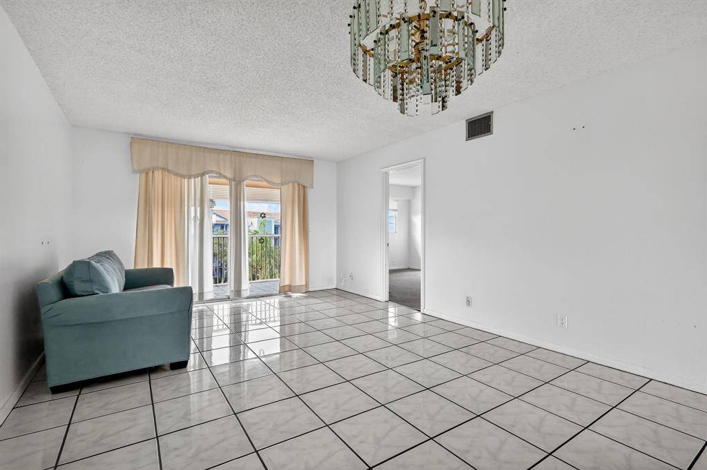 Pembroke Pines, FL 33027,650 SW 124th Ter #404 P