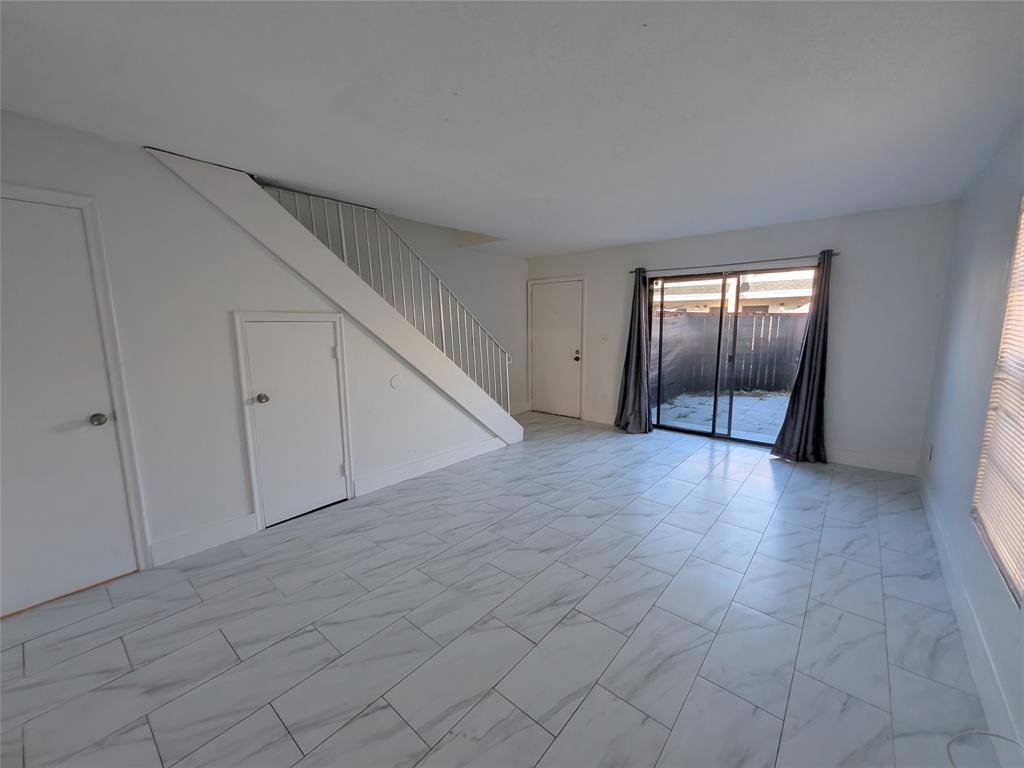 Fort Lauderdale, FL 33313,2456 NW 52nd Ave #2456