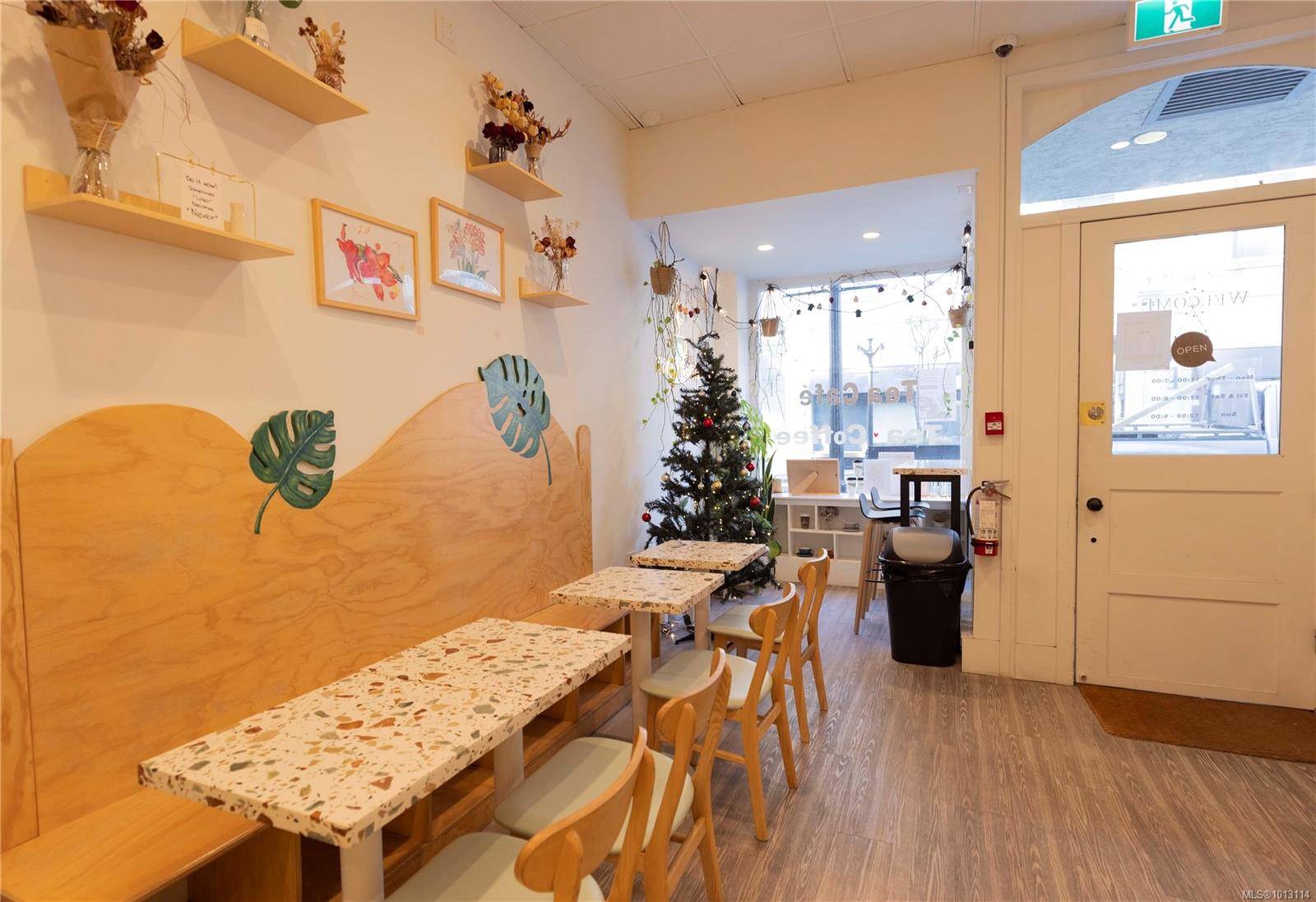 Victoria, BC V8W 1G6,667 Fort St