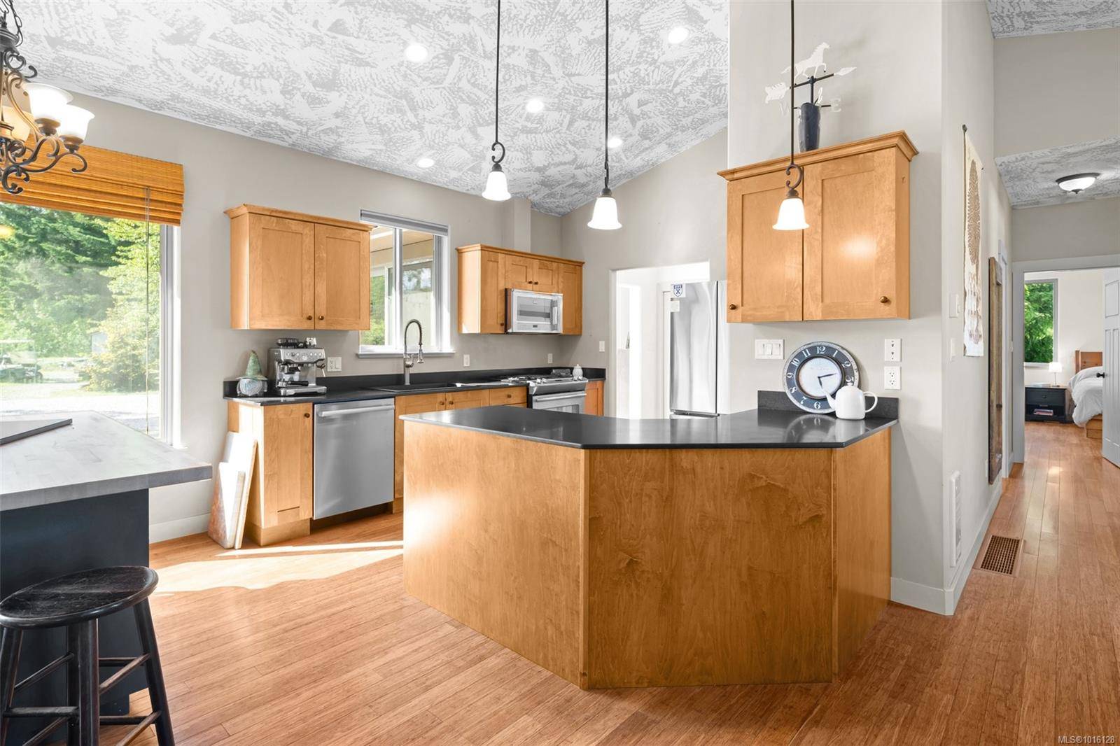 Duncan, BC V9L 6T2,3700 Hankins Rd