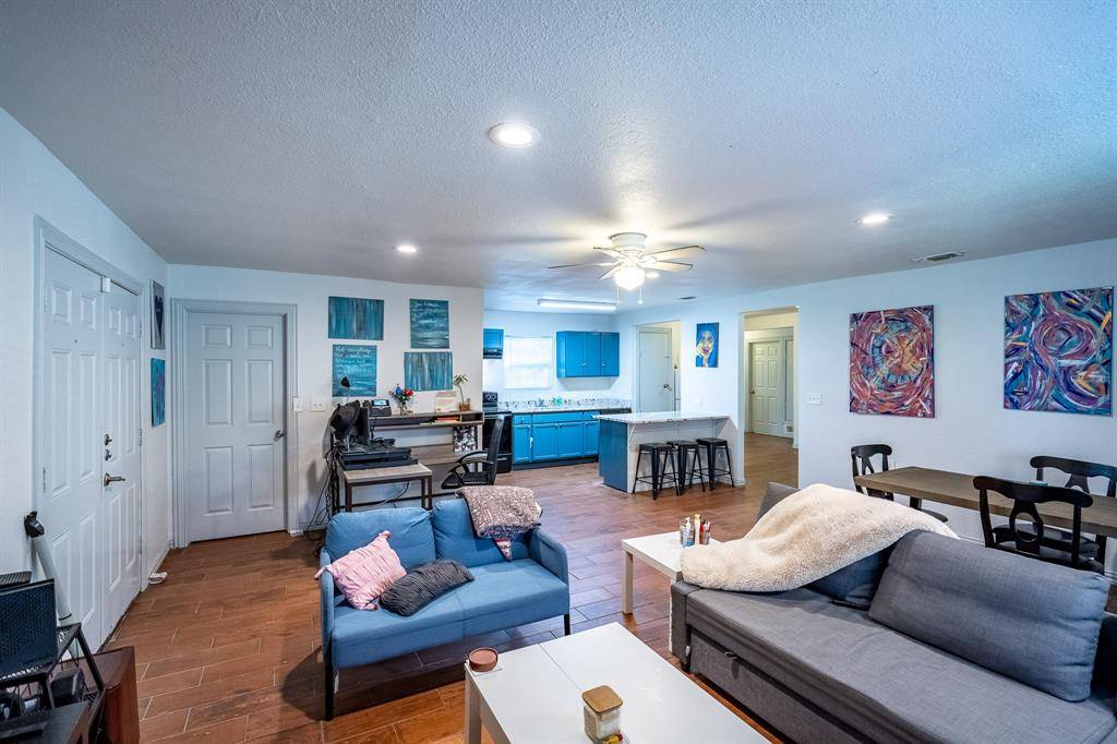 Dallas, TX 75216,2831 Kilburn Avenue