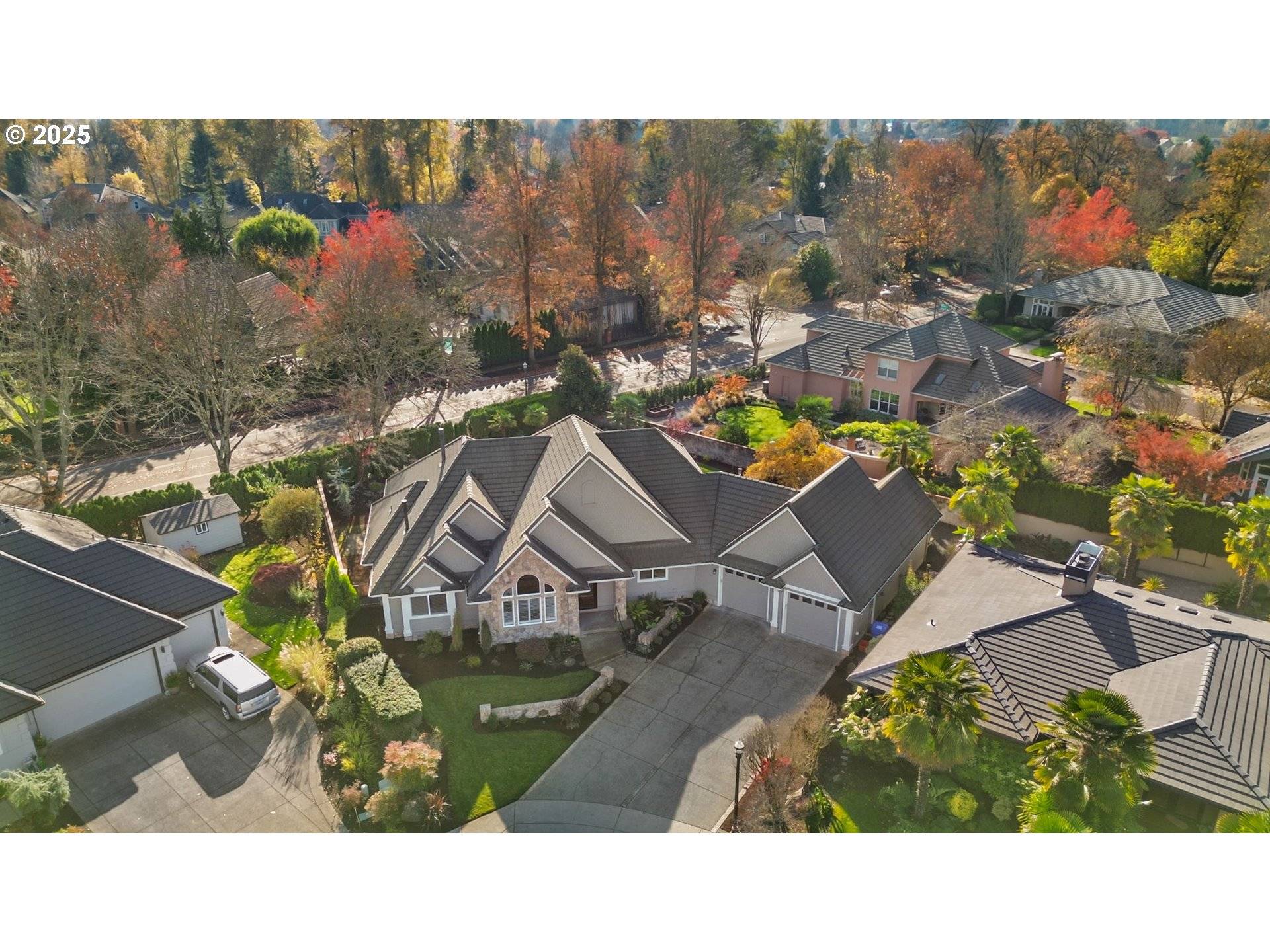 Eugene, OR 97401,3234 RIVERPLACE DR