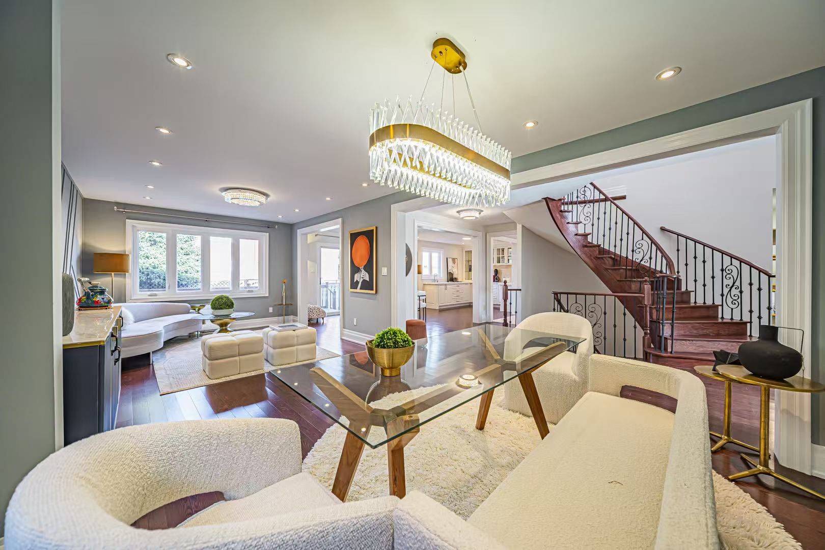 Markham, ON L6C 1R2,3 Moses CRES