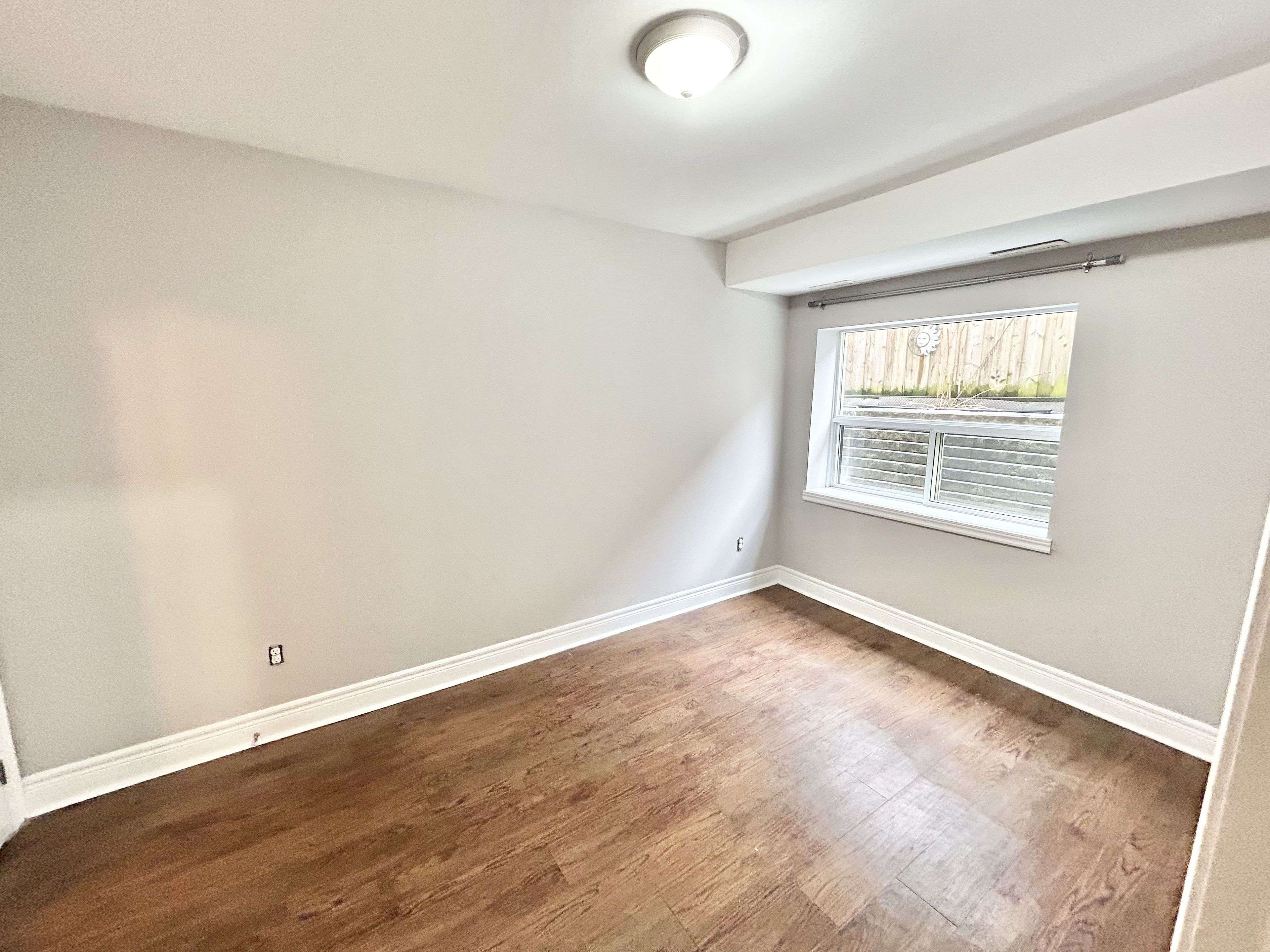 Toronto W06, ON M8W 3G7,15 Thirty Third ST #110