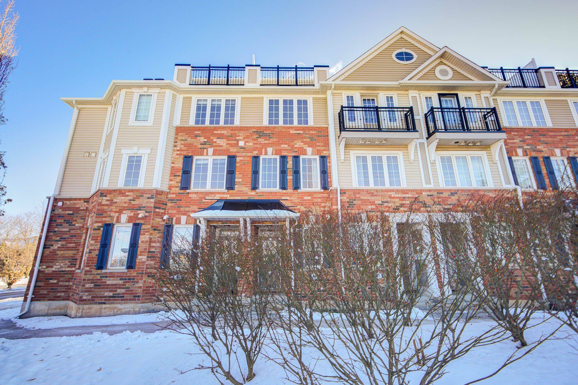 Oakville, ON L6M 0K5,2614 Dashwood DR #47