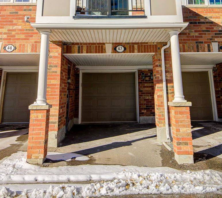 Oakville, ON L6M 0K5,2614 Dashwood DR #47