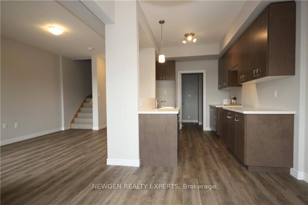 Hamilton, ON L9K 0K1,3 Pim LN