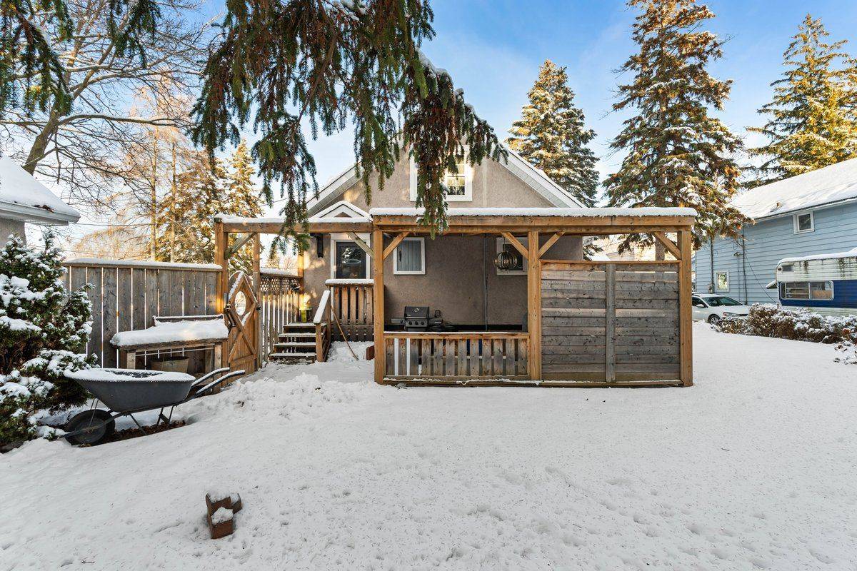 Greater Napanee, ON K7R 2N2,244 Robert ST