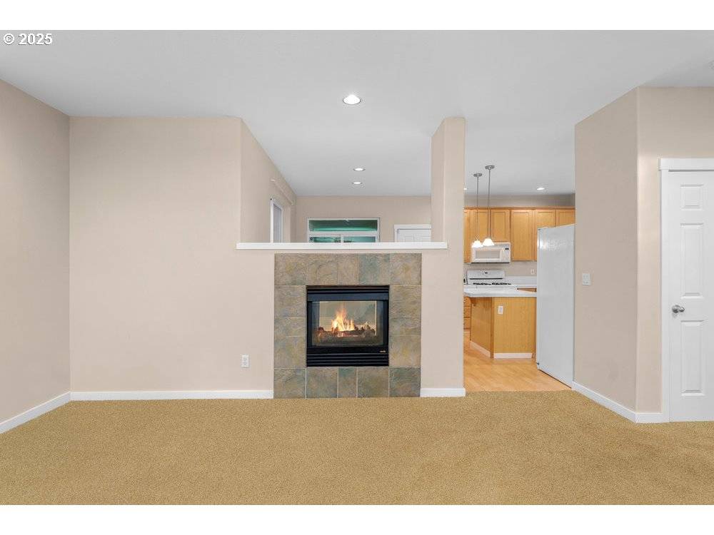 Portland, OR 97211,515 NE SUTTLE RD