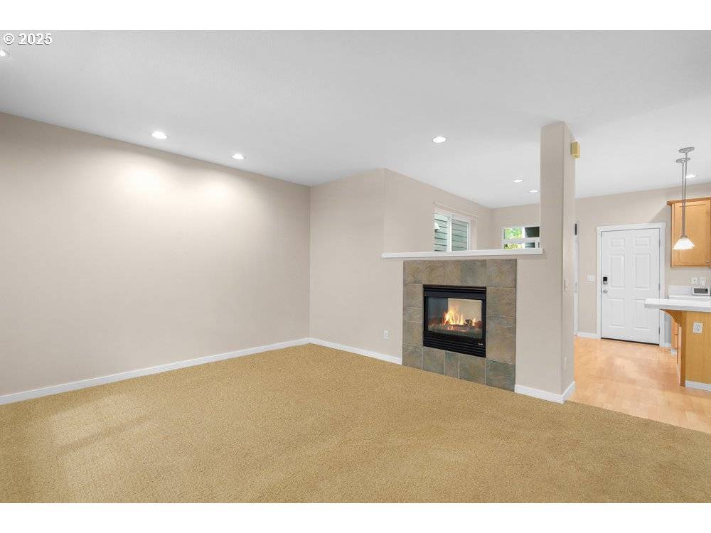 Portland, OR 97211,515 NE SUTTLE RD