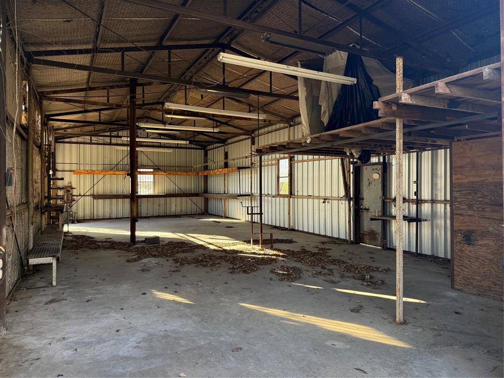 Alvarado, TX 76009,205 S Parkway Drive