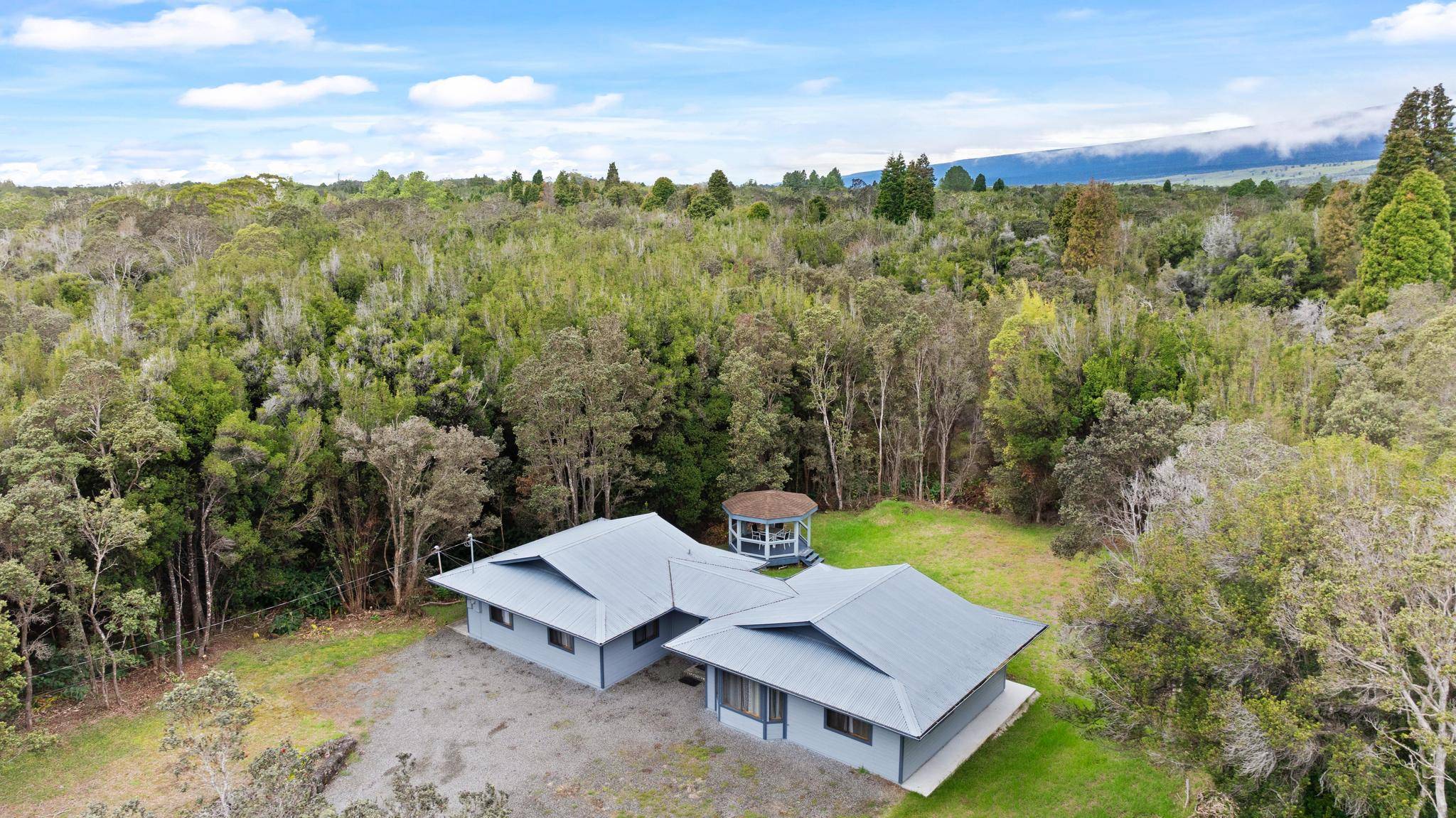 Volcano, HI 96785,99-1817 PAINIU LOOP