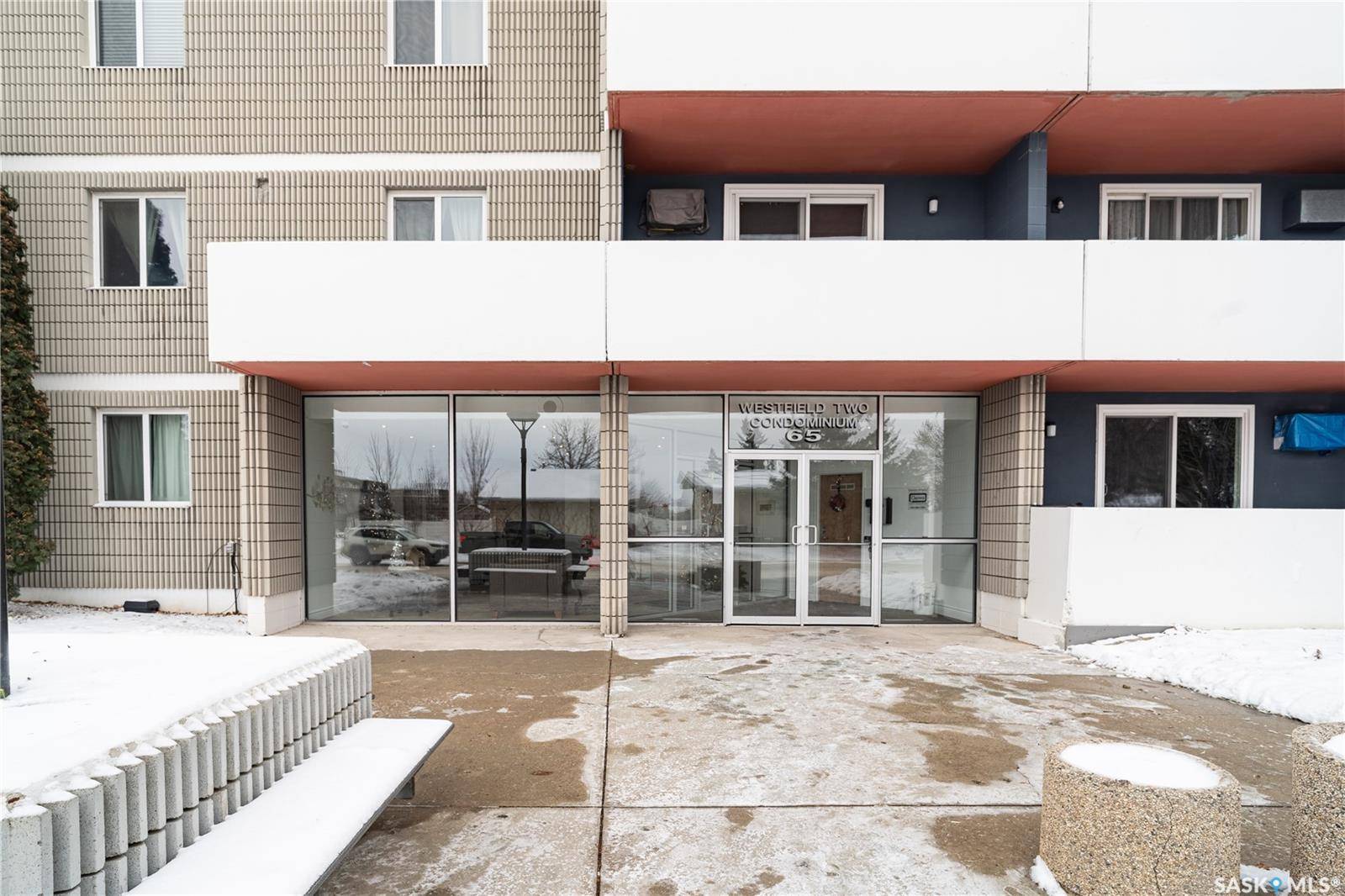 Regina, SK S4S 6A3,65 Westfield DRIVE #329