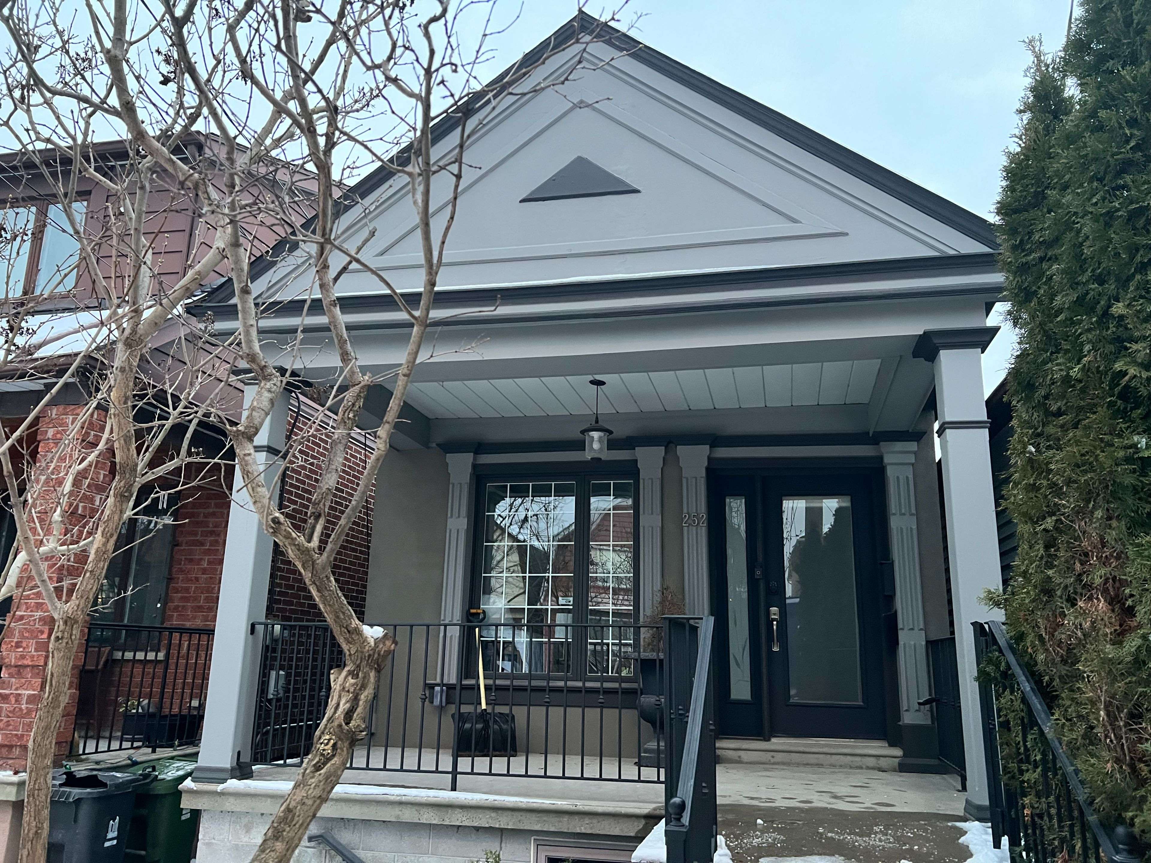 Toronto W03, ON M6E 4B6,252 Earlscourt AVE