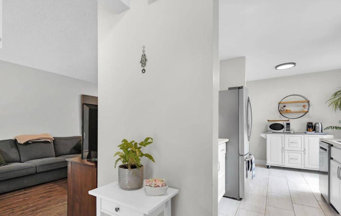 London North, ON N6G 3M9,1765 Attawandaron RD