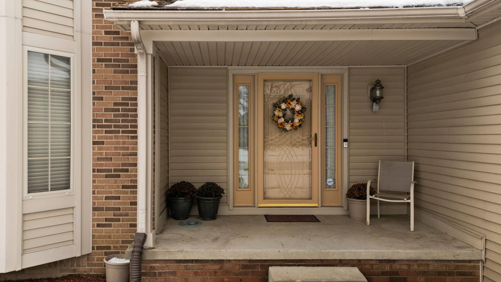 Belleville, MI 48111,9639 Hampton DR