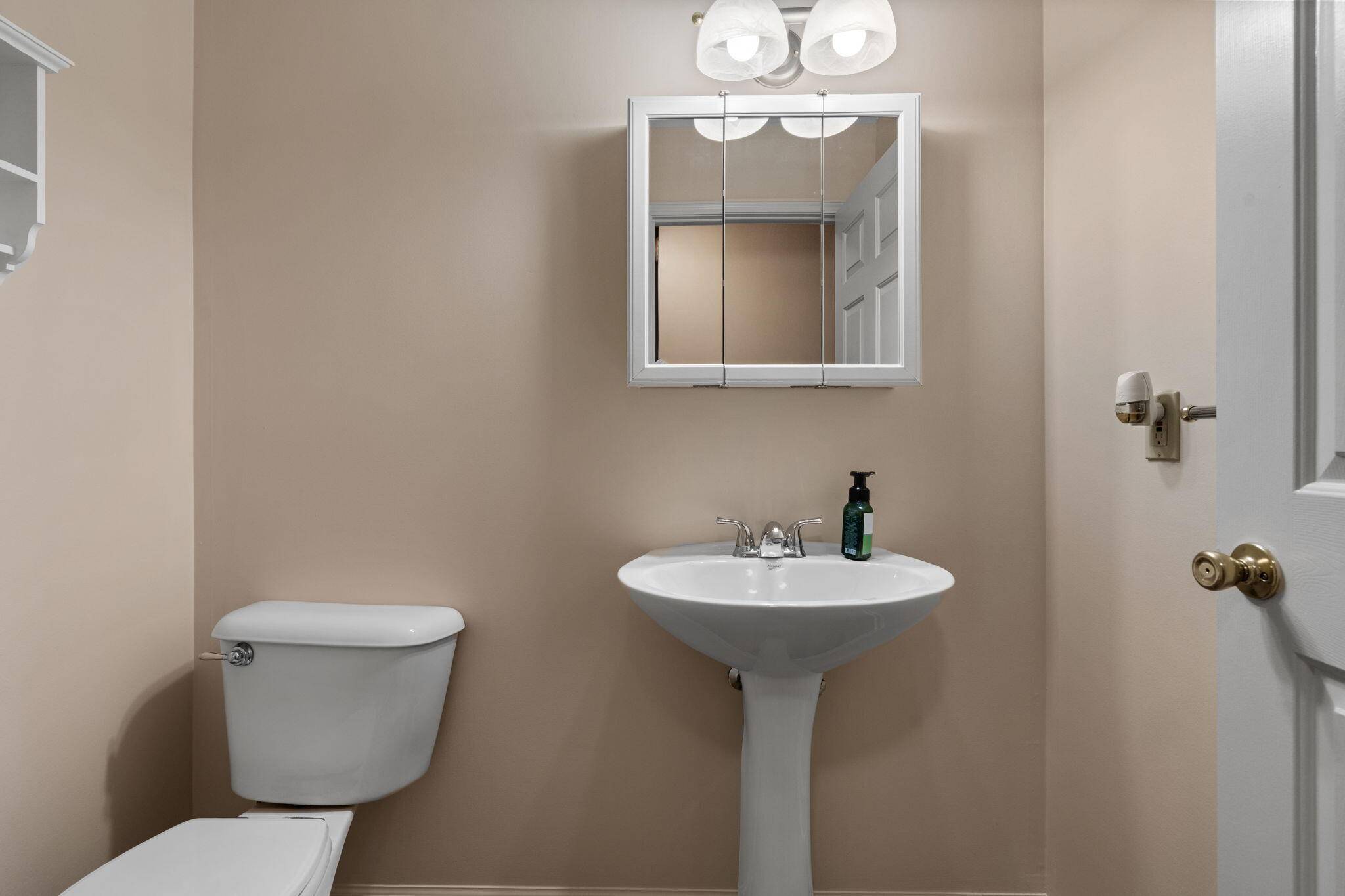 Belleville, MI 48111,9639 Hampton DR