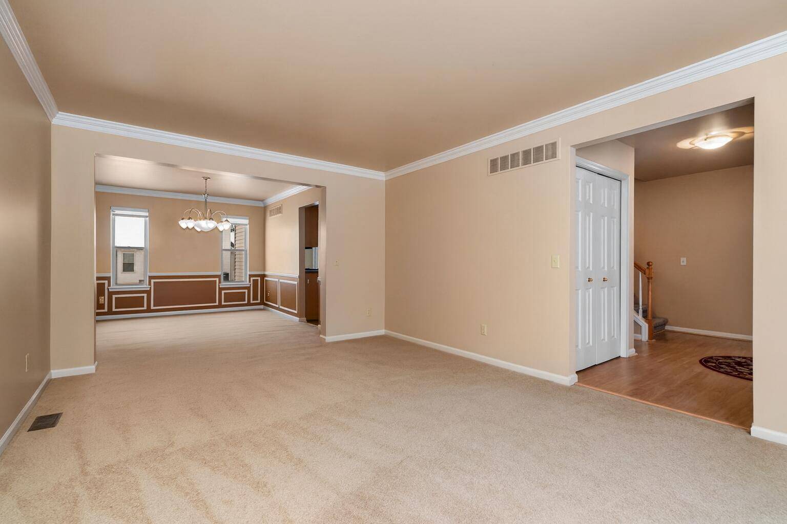 Belleville, MI 48111,9639 Hampton DR