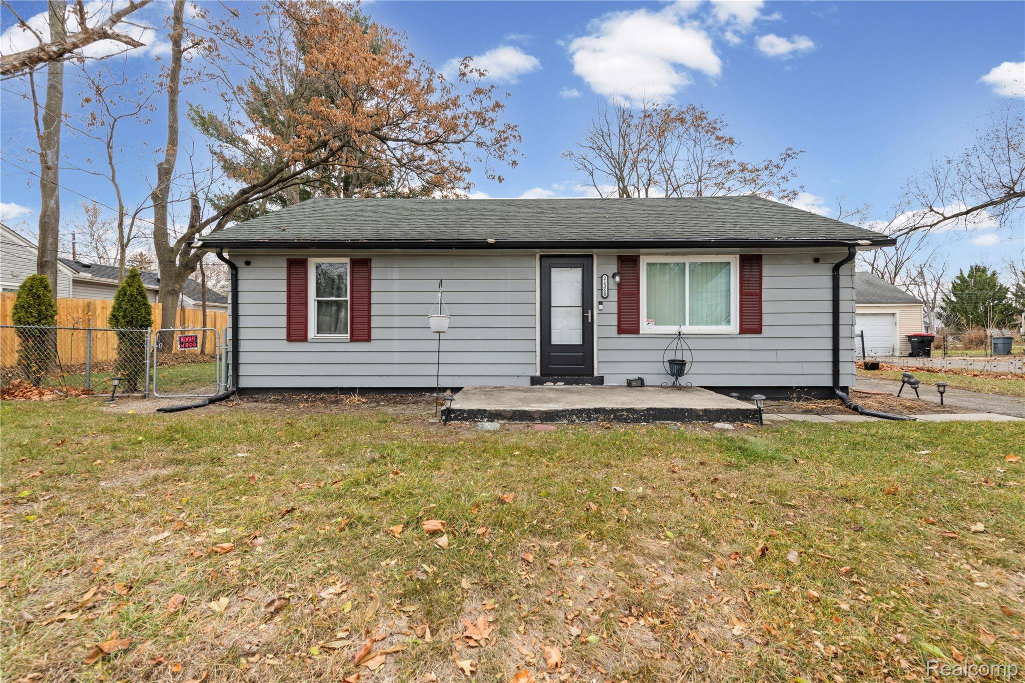 Southfield, MI 48075,21360 Evergreen RD