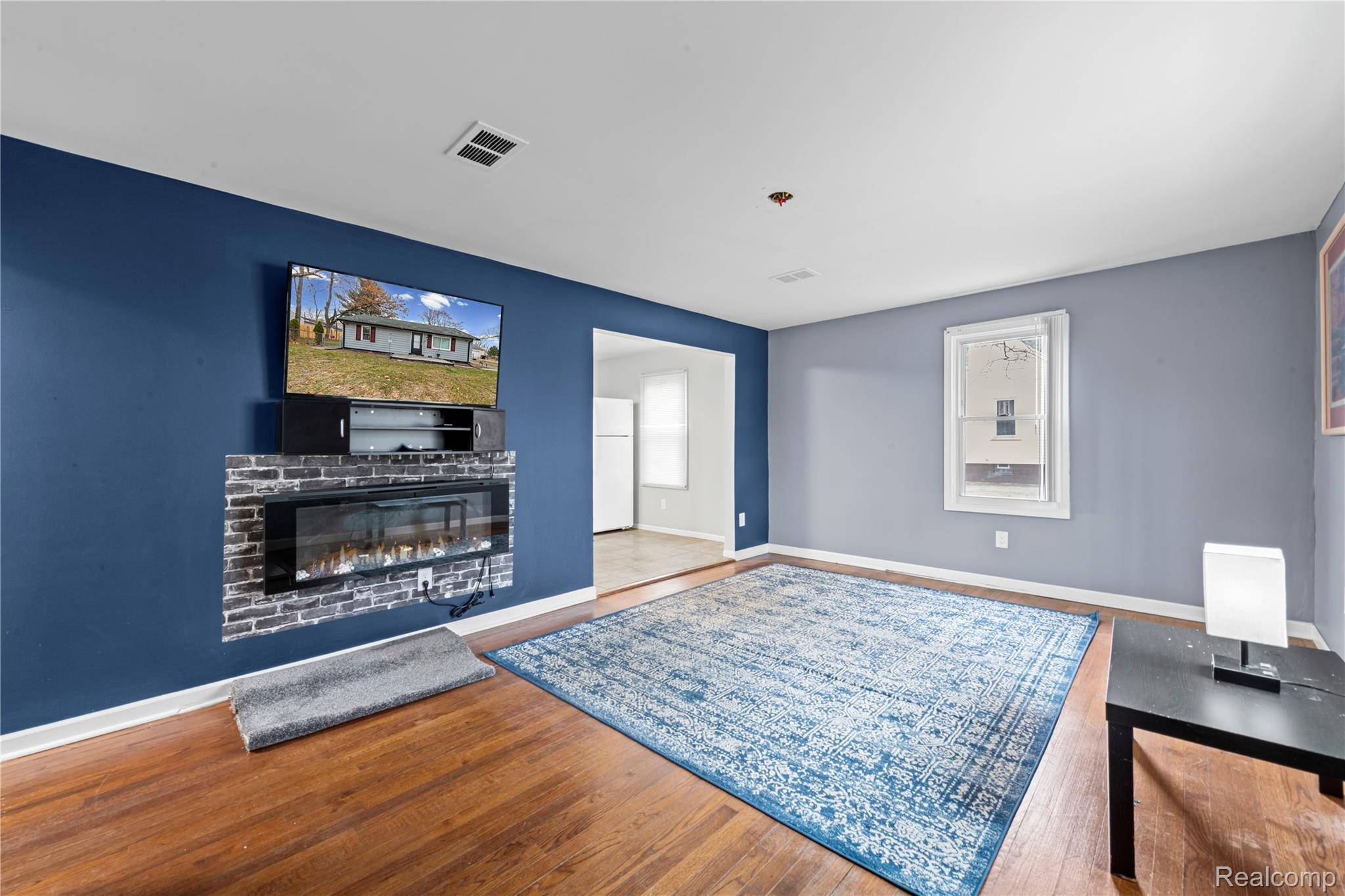 Southfield, MI 48075,21360 Evergreen RD