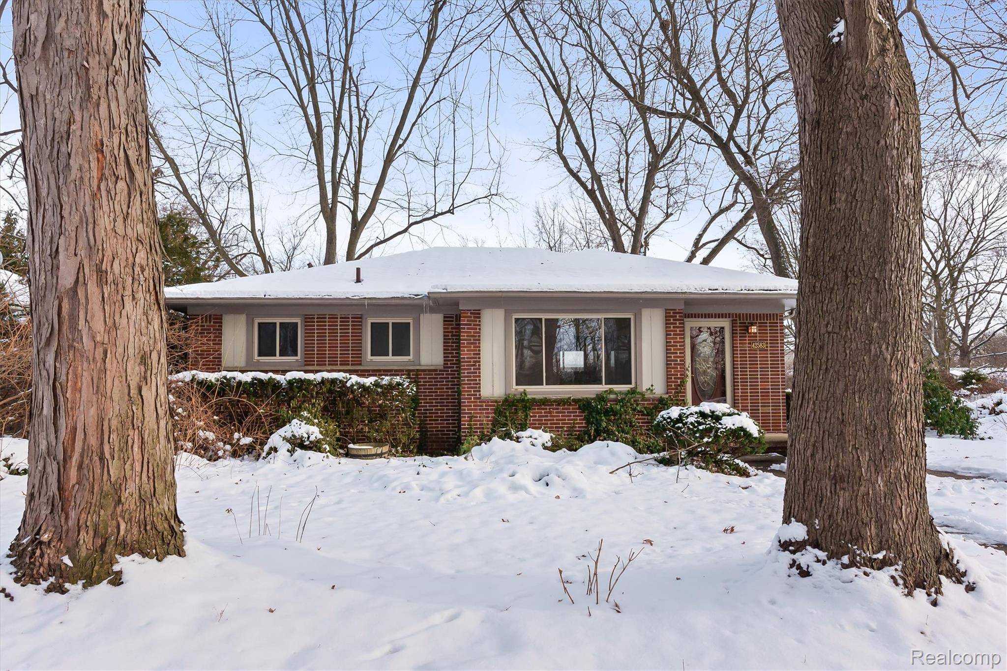 Plymouth, MI 48170,42583 Five Mile RD