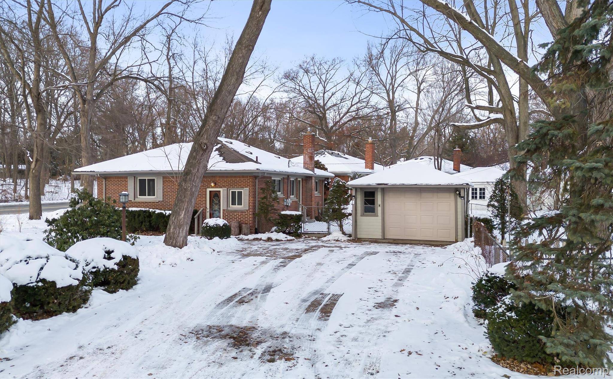 Plymouth, MI 48170,42583 Five Mile RD