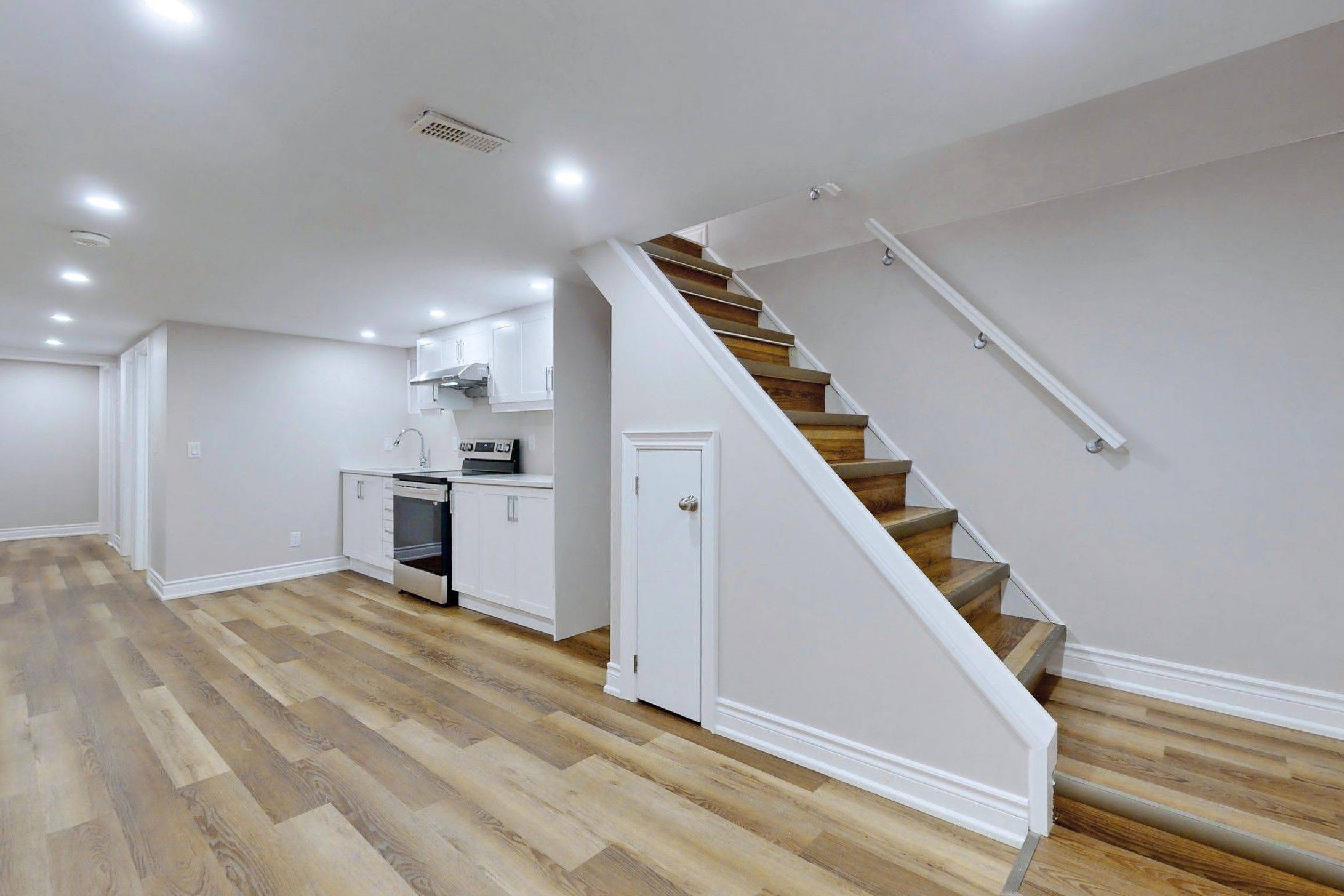 Toronto E04, ON M1K 3S7,72 Treverton DR #Bsmt