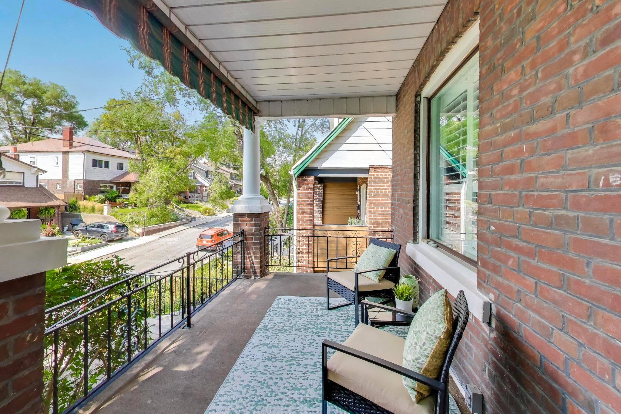 Toronto E02, ON M4E 2N3,159 Glenmount Park RD