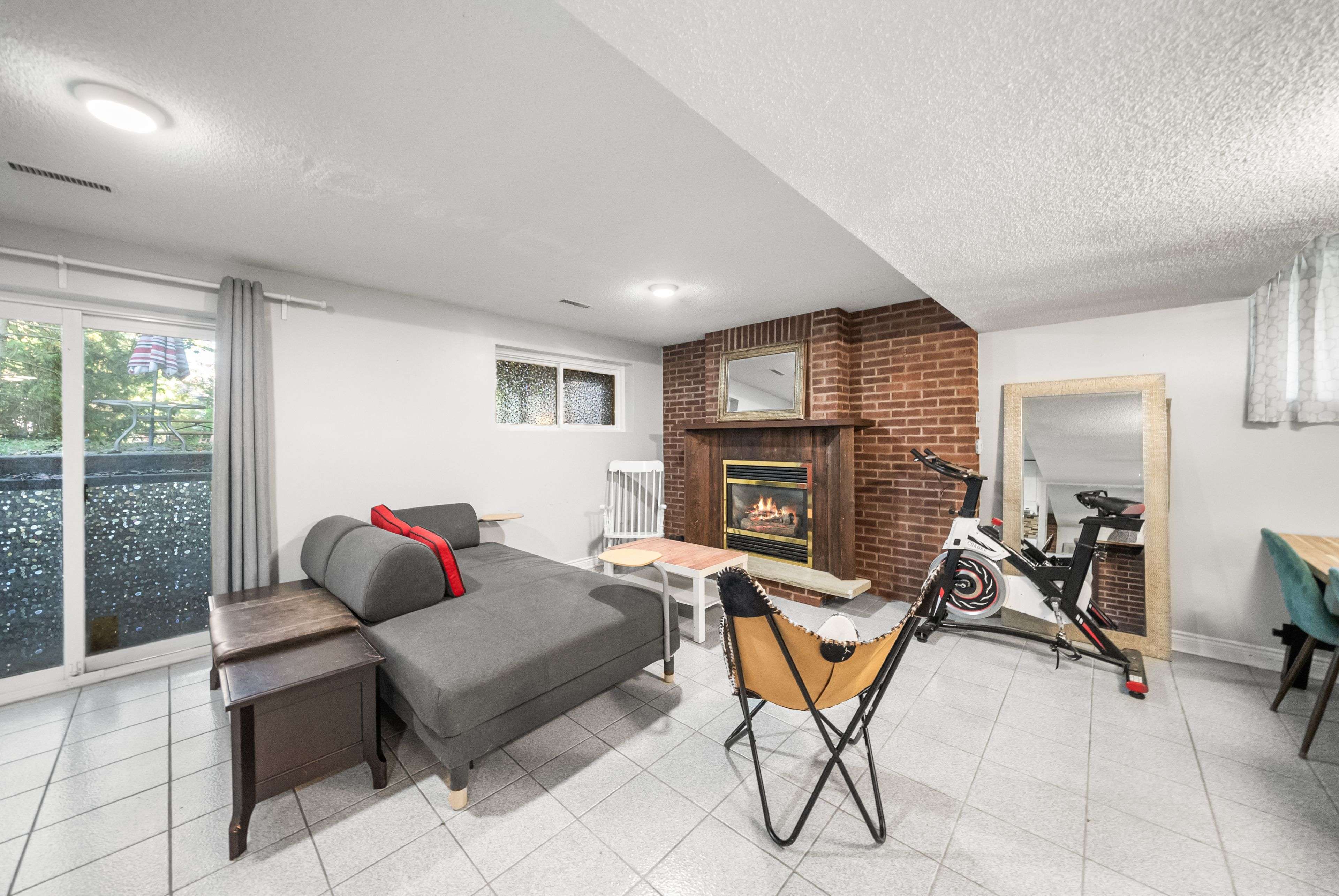 Toronto E10, ON M1C 1E2,51 Watson ST #Bsmnt