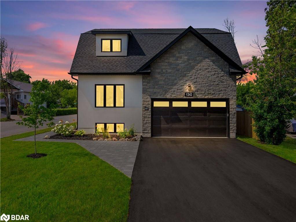 Innisfil, ON L0L 1W0,1242 KILLARNEY BEACH RD