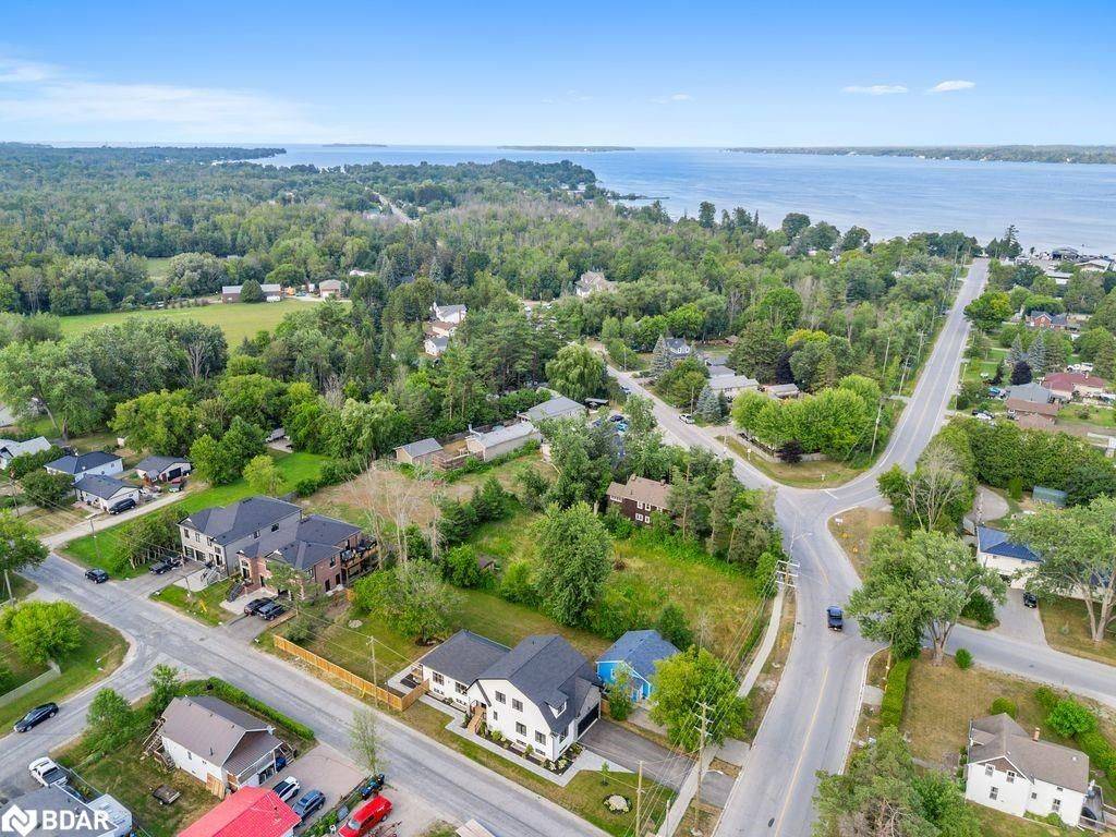 Innisfil, ON L0L 1W0,1242 KILLARNEY BEACH RD
