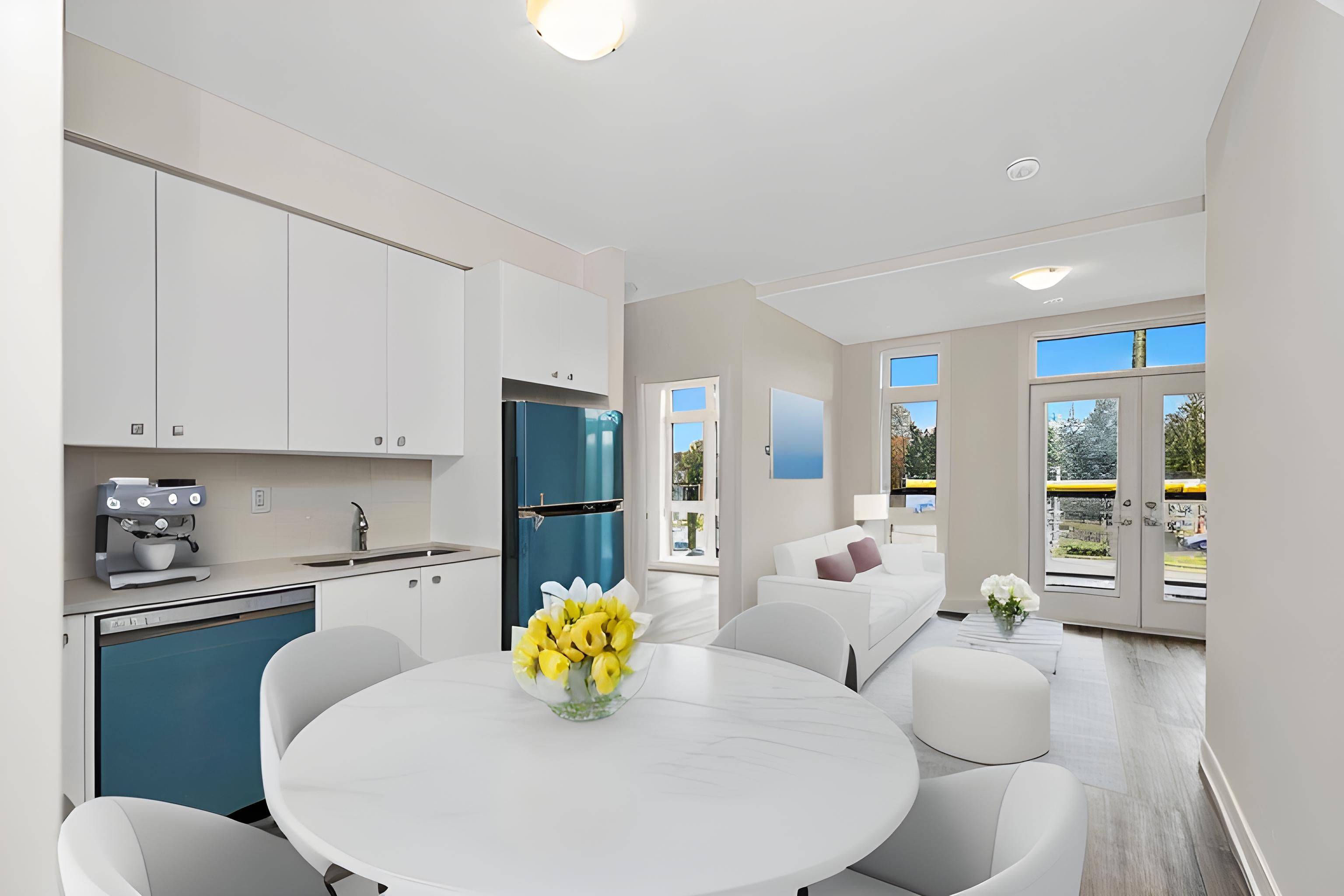 Richmond Hill, ON L4E 1J4,12860 Yonge ST #9