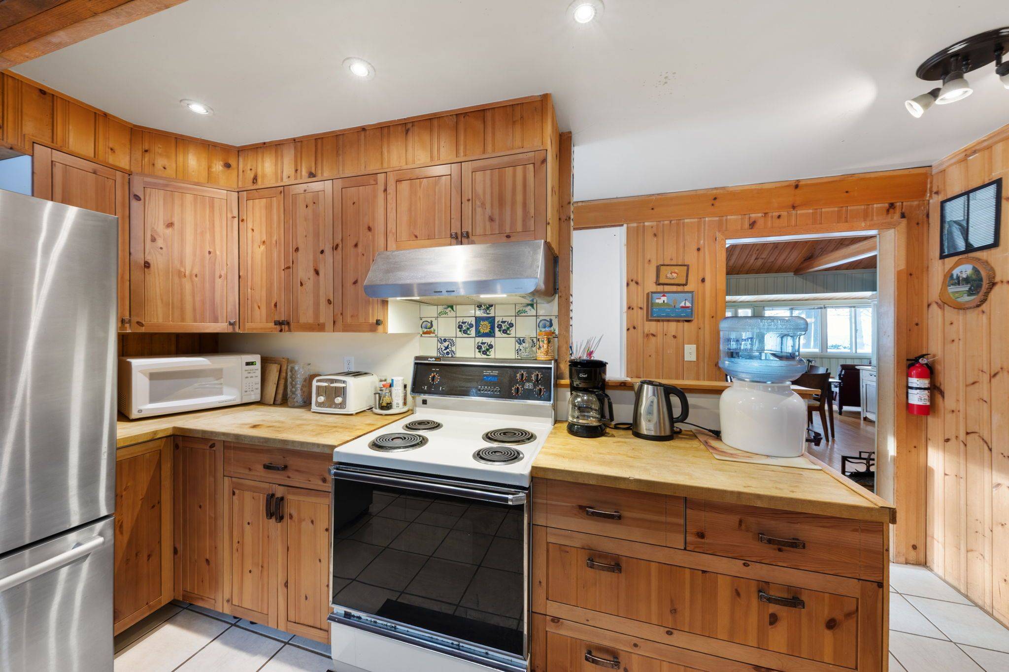 Tiny, ON L0L 2J0,14 Rowntree LN