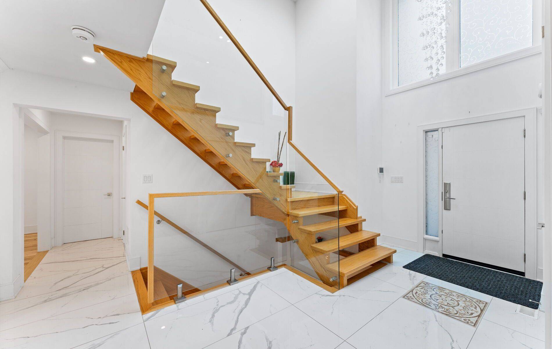 Mississauga, ON L5L 3L7,1670 Caverly CT