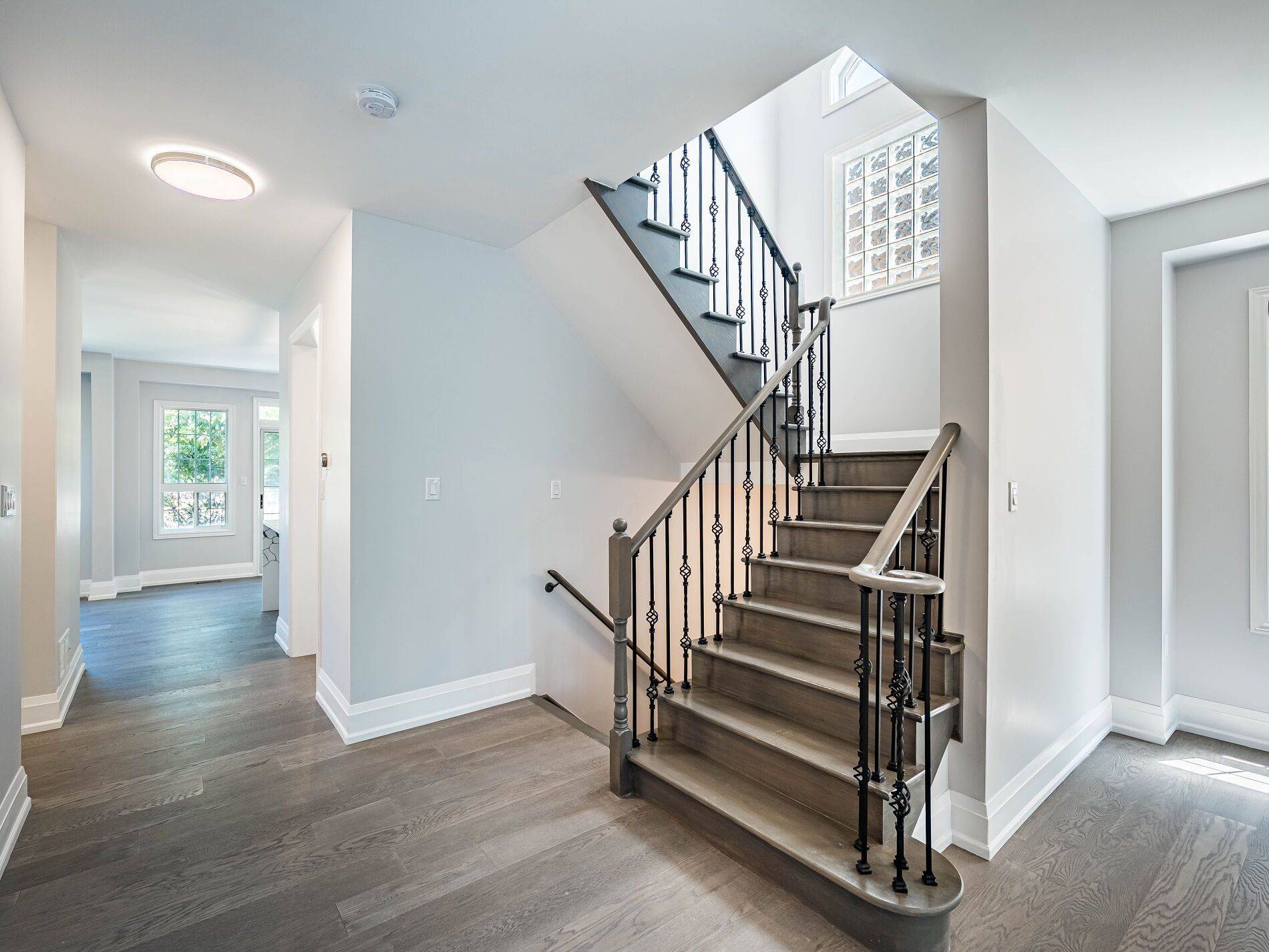 Mississauga, ON L5M 6X7,5843 Rainspring DR