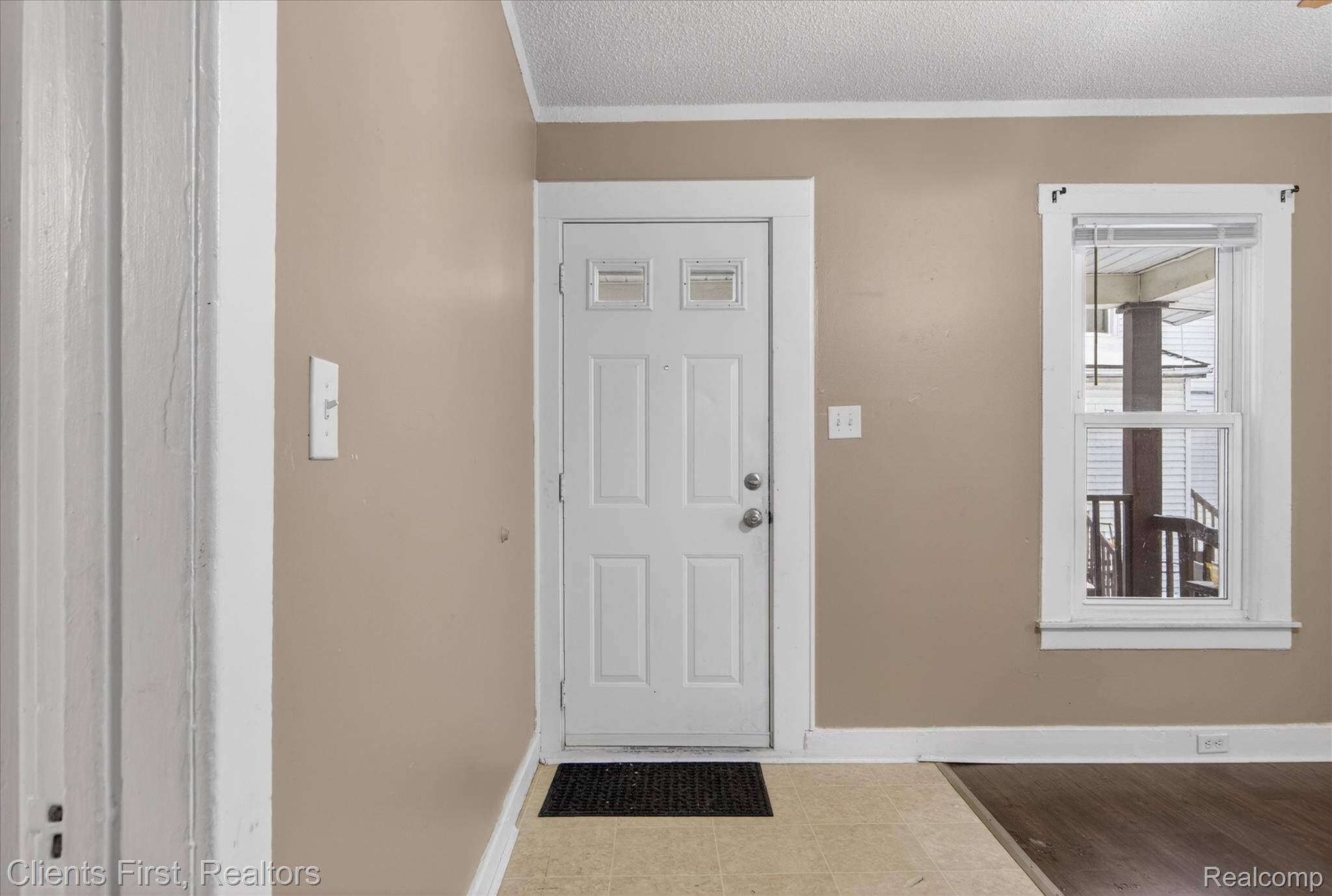 Wyandotte, MI 48192,843 Orange ST