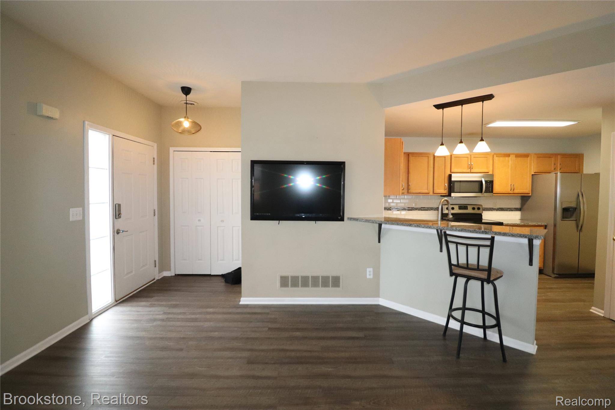 Ann Arbor, MI 48108,2096 Cloverly LN