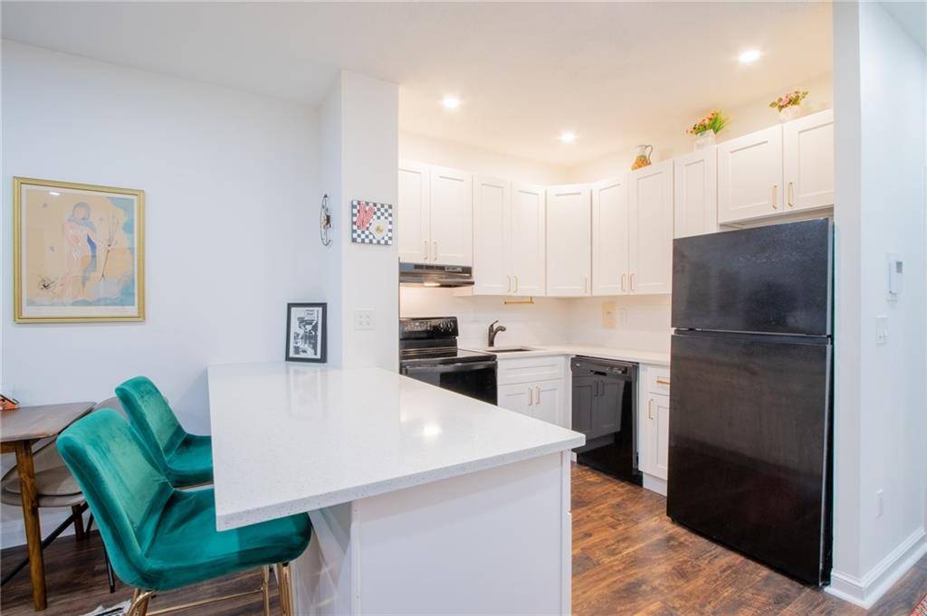 Brooklyn, NY 11209,10104 4th AVE #2B