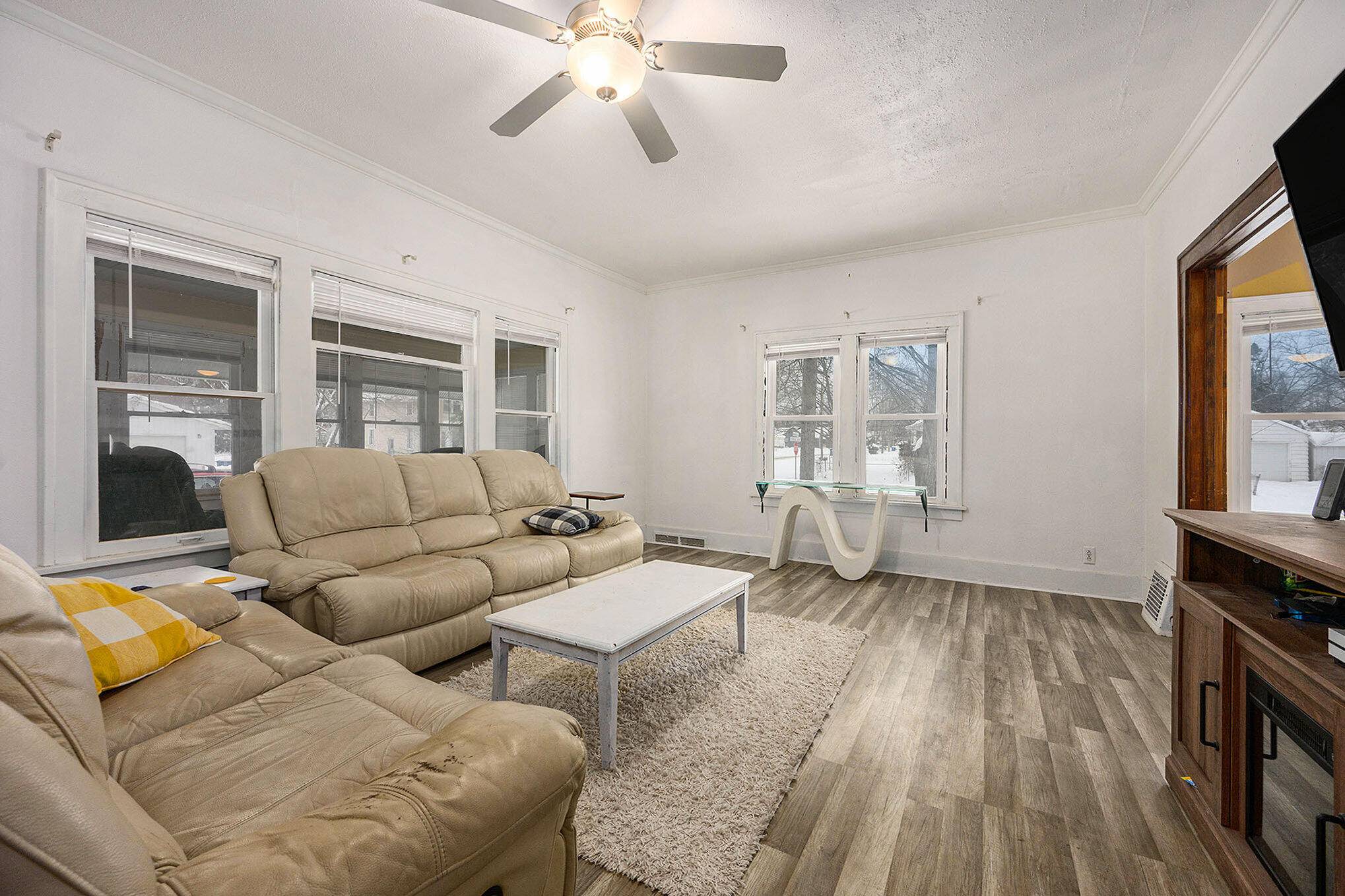 Kalamazoo, MI 49048,926 Washburn AVE