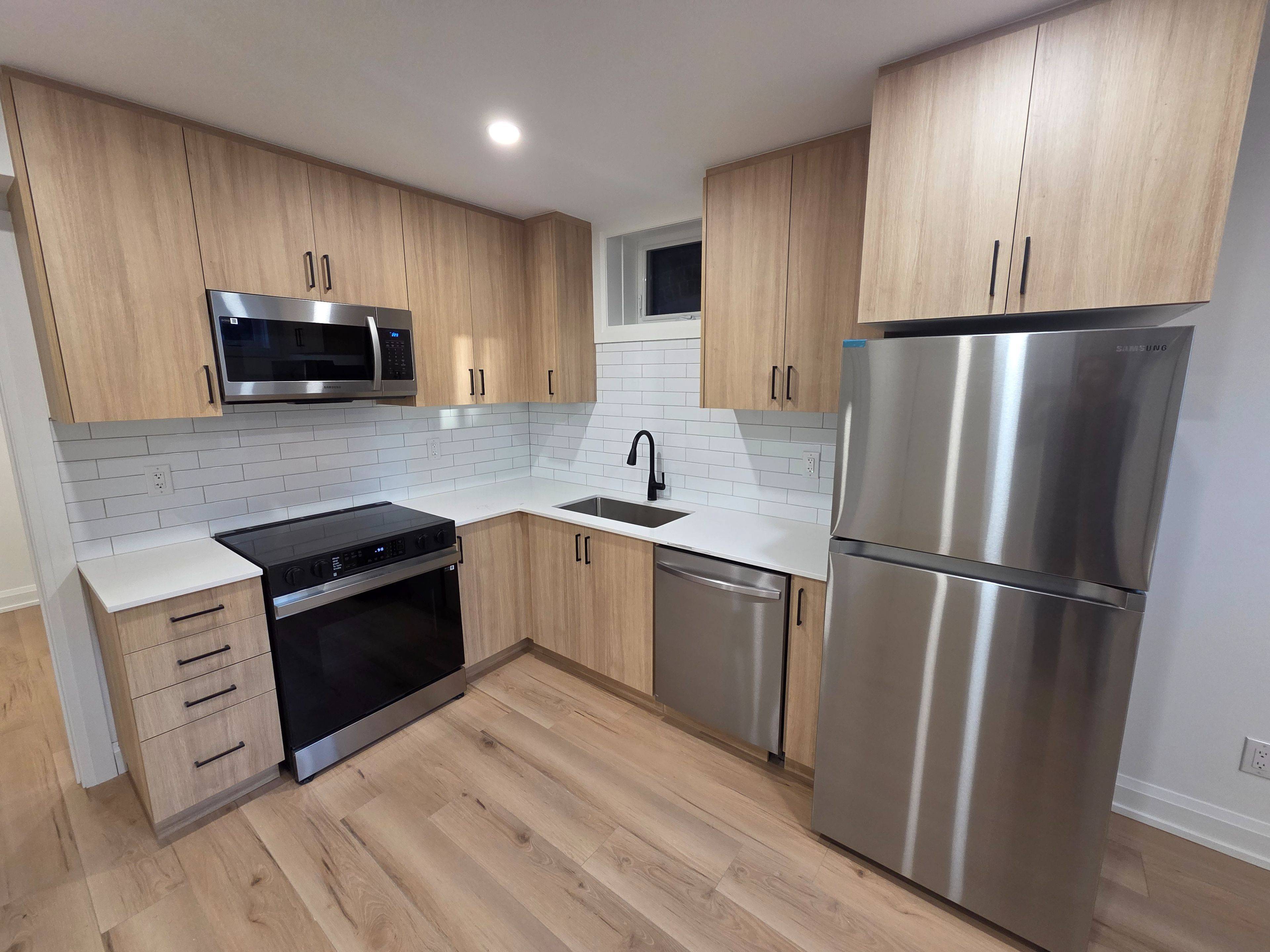 Toronto C03, ON M6C 3E7,55 Camberwell RD #BF