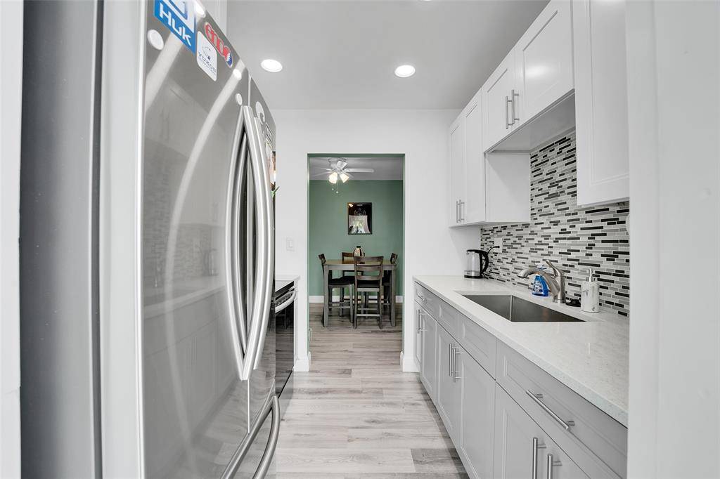 Pompano Beach, FL 33060,931 SE 9 #17