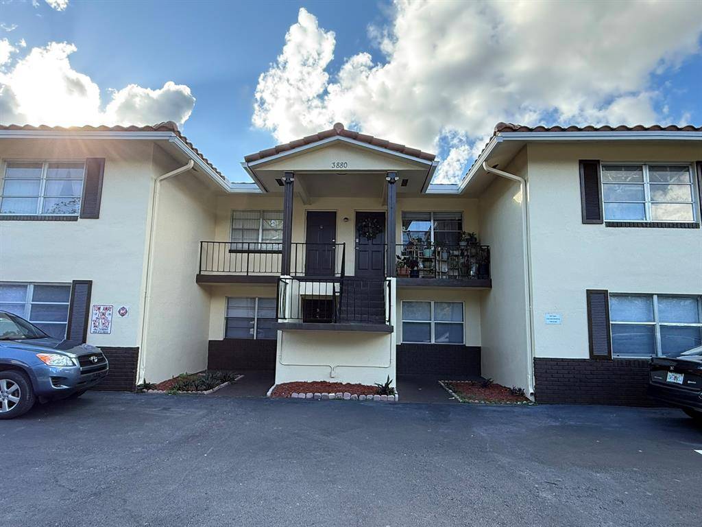 Coral Springs, FL 33065,3880 Woodside Dr