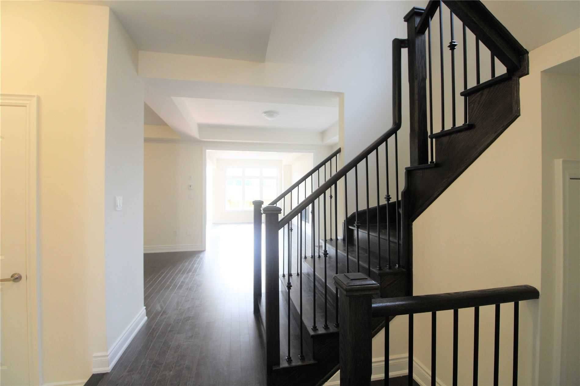 East Gwillimbury, ON L9N 0X3,339 Silk Twist DR