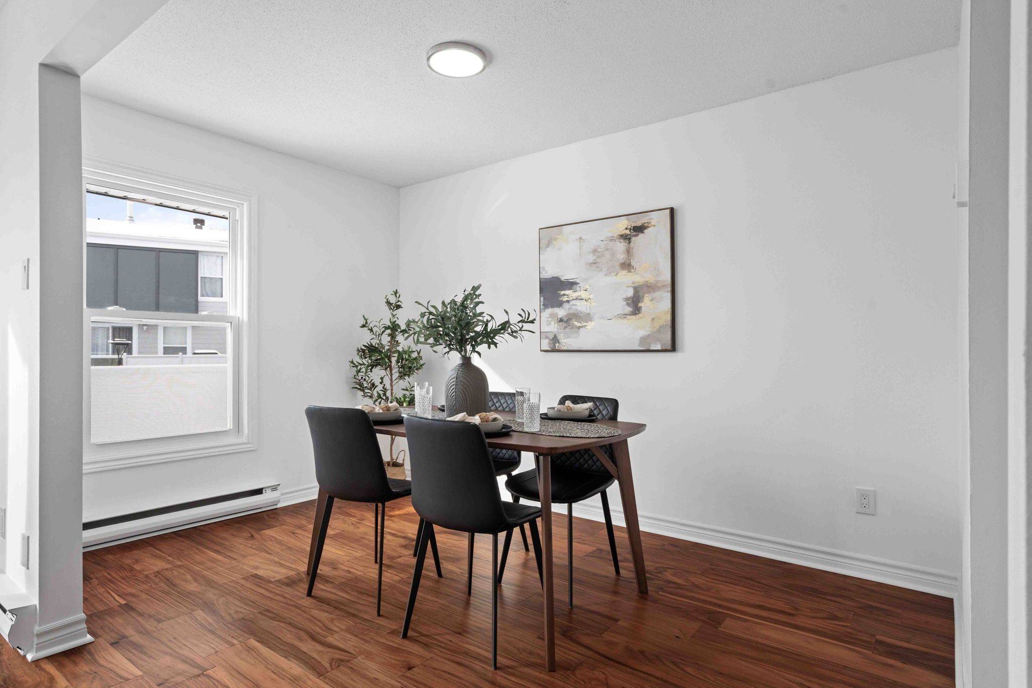 Hunt Club - Windsor Park Village And Area, ON K1V 9N6,3445 Uplands DR #223