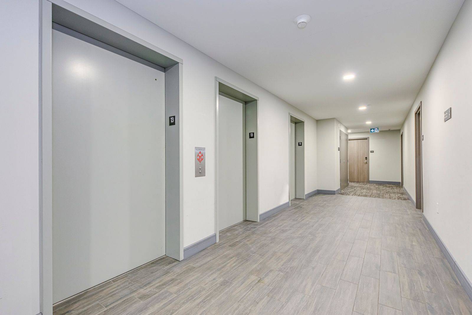 Hamilton, ON L8N 2L1,49 Walnut ST S #1308