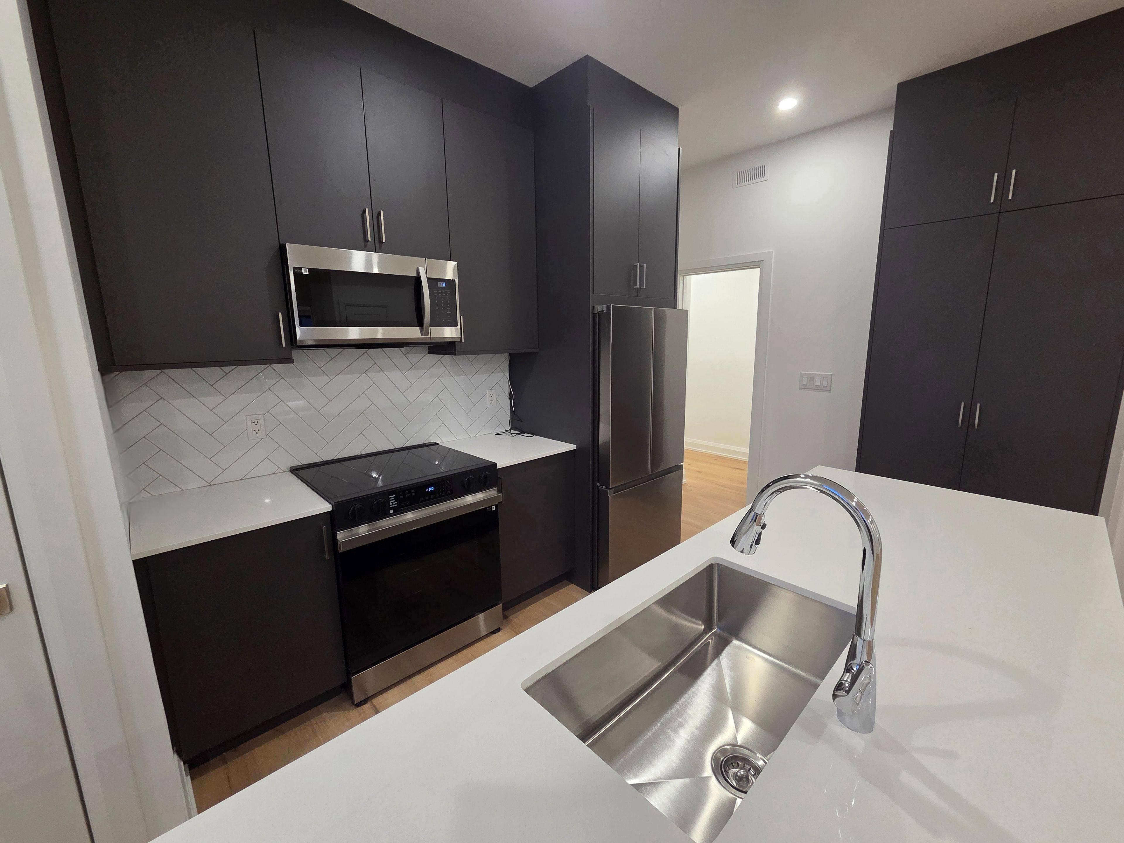 Toronto C03, ON M6C 3E7,55 Camberwell RD #3