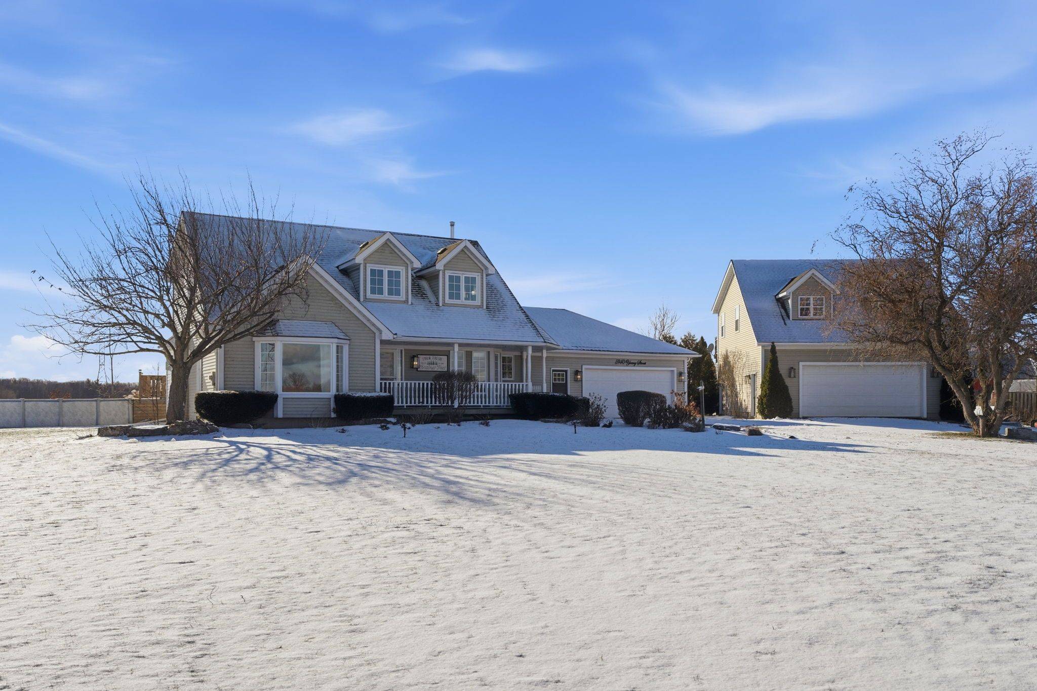 Grimsby, ON L0R 2A0,5940 Young ST